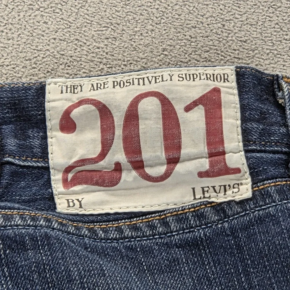 Vintage Levis Engineered Jeans Mens Blue Buckle Back 33x30 Whiskers